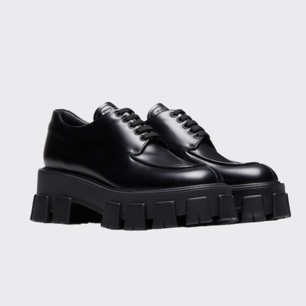 Prada monolith lace up loafer w box and papers